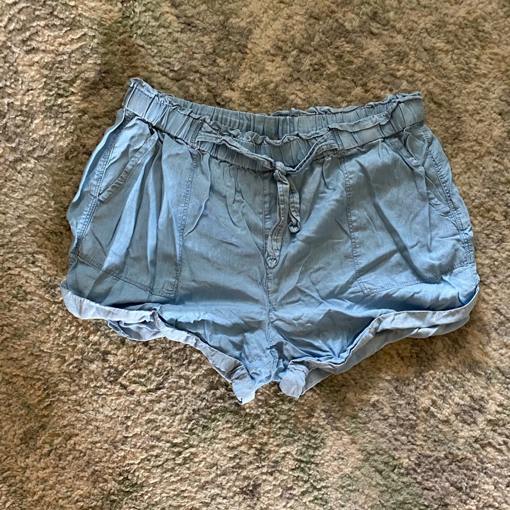 Chambray Wrinkle Shorts